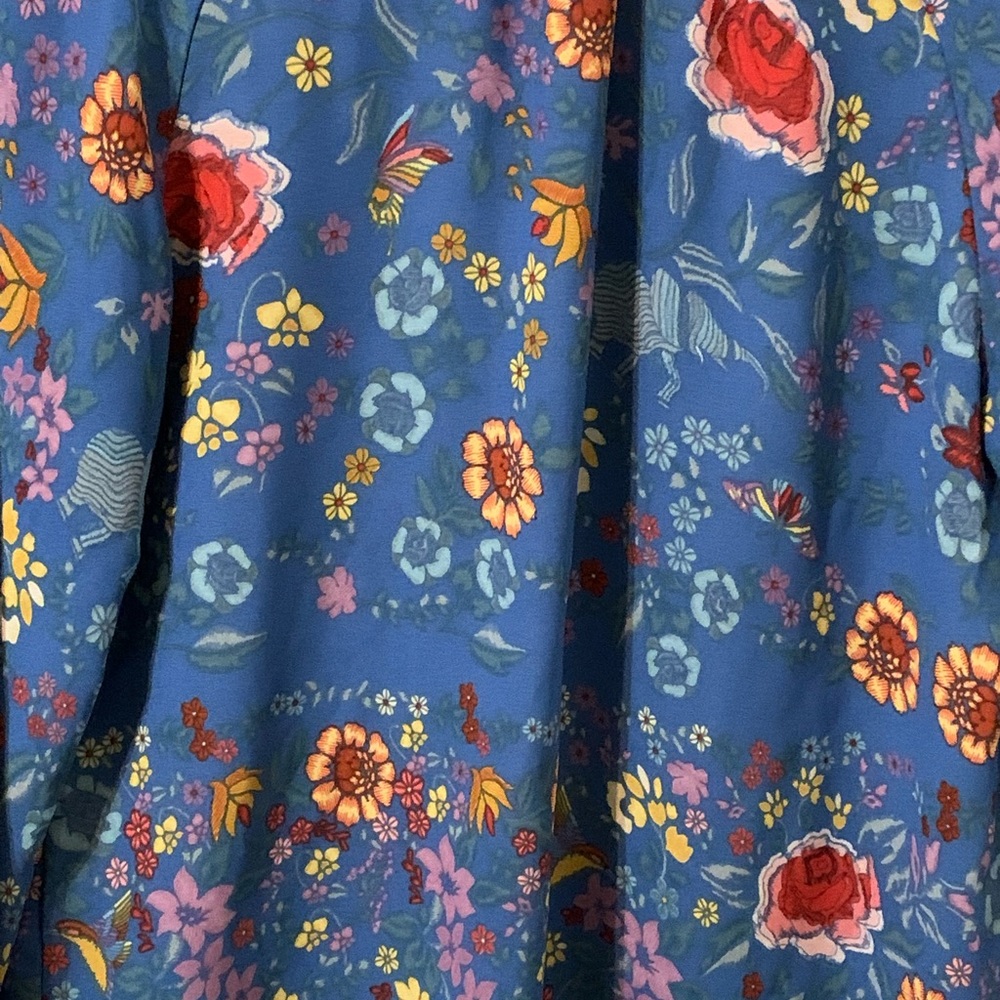 DALIA Floral Top size Medium - Picture 7 of 13